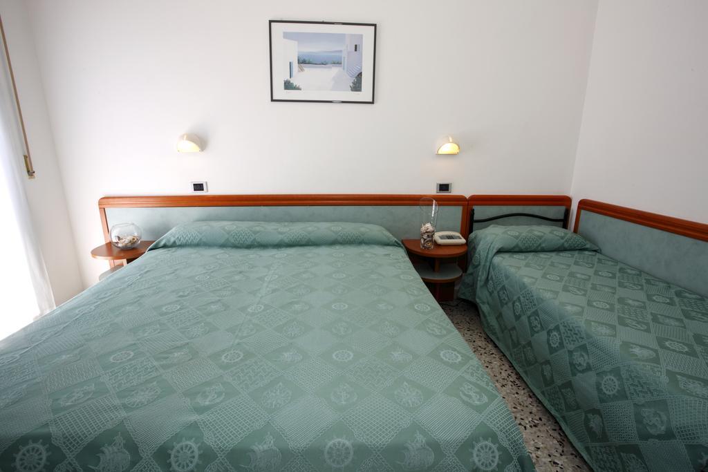 Hotel Vannini リミニ 部屋 写真